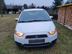 Weiß Gebraucht 2011 Mitsubishi Colt Kleinwagen | 3.999 € (Fairer Preis)