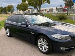 Blau Gebraucht 2010 BMW 530 Kombi | 7.800 € (Fairer Preis)