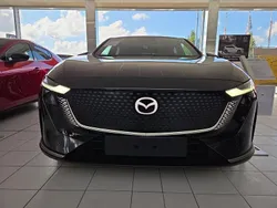 Machine gray Neu 2025 Mazda 6e Takumi-Line Limousine | 39.999 €