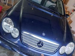 Blau Gebraucht 2006 Mercedes C180 Coupé | 2.200 € (Superpreis)