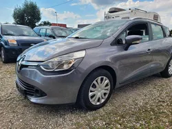 Grau Gebraucht 2014 Renault Clio IV Expression Limousine | 6.499 € (Fairer Preis)