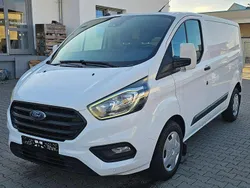 Weiss Gebraucht 2023 Ford Transit Custom Van / Kleinbus | 22.890 €
