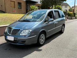 Grau Gebraucht 2009 Lancia Phedra Van / Kleinbus | 5.650 €