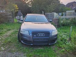 Grau Gebraucht 2006 Audi A6 Kombi | 2.450 €