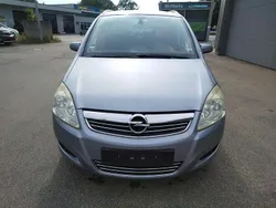 Silber Gebraucht 2008 Opel Zafira Edition Van / Kleinbus | 2.600 € (Guter Preis)