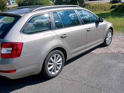 Gold Gebraucht 2014 Skoda Octavia Kombi | 6.200 € (Guter Preis)