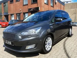 Grau Gebraucht 2019 Ford Grand C-Max Titanium Van / Kleinbus | 9.490 € (Fairer Preis)