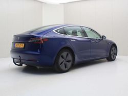 Blau Gebraucht 2020 Tesla Model 3 Standard Range Limousine | 17.900 € (Guter Preis)