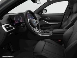 Grau Gebraucht 2024 BMW 330e Kombi | 54.929 €