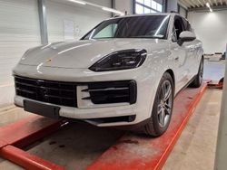 Kreide Gebraucht 2024 Porsche Cayenne SUV | 94.500 € (Fairer Preis)