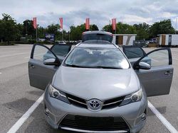 Grau Gebraucht 2014 Toyota Auris Touring Sports Edition Kombi | 10.200 € (Fairer Preis)