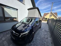Blau Gebraucht 2022 Mercedes V200 Van / Kleinbus | 49.900 €