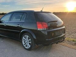 Schwarz Gebraucht 2008 Opel Signum Kleinwagen | 2.550 €