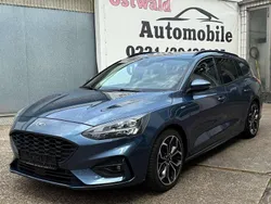 Chromablau metallic Gebraucht 2020 Ford Focus ST-Line Kombi | 12.999 € (Guter Preis)