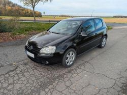 Schwarz Gebraucht 2006 VW Golf V Trendline Limousine | 2.500 € (Superpreis)