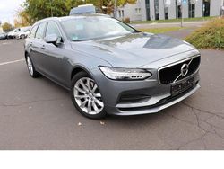 Grau Gebraucht 2017 Volvo V90 Momentum Kombi | 22.900 € (Fairer Preis)