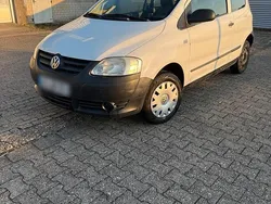 Weiß Gebraucht 2005 VW Fox Basis Kleinwagen | 1.800 € (Teuer)