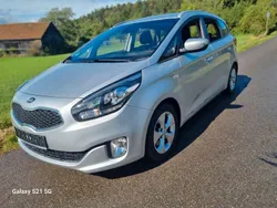 Grau Gebraucht 2013 Kia Carens Edition 7 Van / Kleinbus | 7.900 € (Fairer Preis)