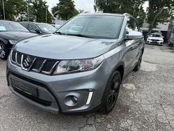 Grau Gebraucht 2016 Suzuki Vitara SUV | 11.990 € (Fairer Preis)