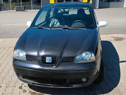 Schwarz Gebraucht 2003 Seat Arosa Kleinwagen | 1.350 €