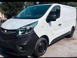 Weiß Gebraucht 2017 Opel Vivaro Van | 6.350 € (Superpreis)