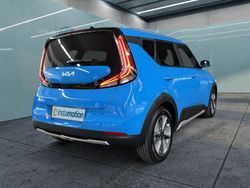 Blau Gebraucht 2024 Kia Soul EV Spirit SUV | 33.349 € (Fairer Preis)