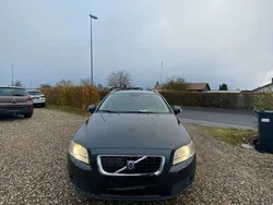 Grau Gebraucht 2008 Volvo V70 Summum Kombi | 1.870 €