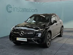 Schwarz Gebraucht 2024 Mercedes GLC300e SUV | 73.599 €