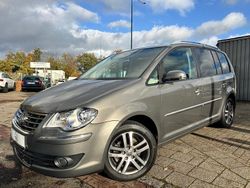 Grau Gebraucht 2007 VW Touran Highline Van / Kleinbus | 4.990 € (Etwas zu teuer)