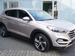 Grau Gebraucht 2015 Hyundai Tucson Premium SUV | 19.999 € (Etwas zu teuer)
