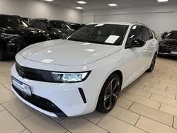 Weiß Gebraucht 2024 Opel Astra Elegance Kombi | 24.000 € (Guter Preis)