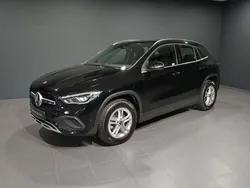 Schwarz unilack nachtschwarz Gebraucht 2023 Mercedes GLA180 Style SUV | 32.400 € (Fairer Preis)
