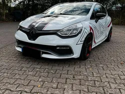 Weiß Gebraucht 2016 Renault Clio IV Trophy Kleinwagen | 16.500 € (Etwas zu teuer)