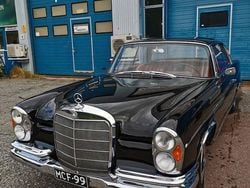 Schwarz Gebraucht 1966 Mercedes 300 SE Coupé | 65.000 €