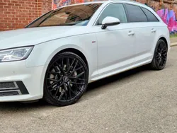 Weiß Gebraucht 2017 Audi A4 Sport Kombi | 15.350 € (Superpreis)