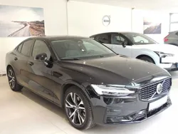 Schwarz Gebraucht 2023 Volvo S60 Plus Limousine | 35.950 € (Fairer Preis)