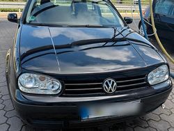 Schwarz Gebraucht 2003 VW Golf IV Basis Kleinwagen | 1.600 € (Fairer Preis)