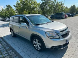 Grau Gebraucht 2013 Chevrolet Orlando SUV | 5.299 € (Guter Preis)