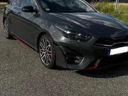 Grau Gebraucht 2024 Kia Ceed GT 2 Limousine | 29.999 € (Fairer Preis)