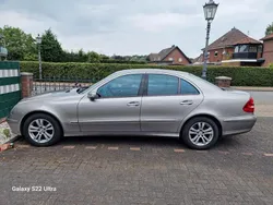 Beige Gebraucht 2005 Mercedes E320 Limousine | 5.300 € (Guter Preis)