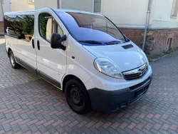 Weiß Gebraucht 2012 Opel Vivaro Van | 9.999 € (Etwas zu teuer)