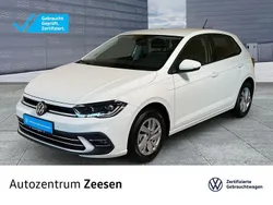 Pure white Gebraucht 2024 VW Polo Style Kleinwagen | 23.590 € (Fairer Preis)