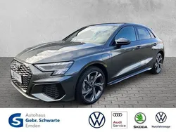 Grau Gebraucht 2022 Audi A3 Sportback e-tron S-Line Limousine | 27.690 € (Guter Preis)
