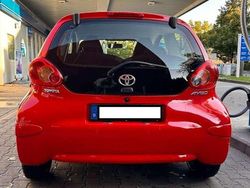 Rot Gebraucht 2008 Toyota Aygo Kleinwagen | 2.000 € (Fairer Preis)