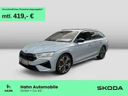 Grau Gebraucht 2024 Skoda Octavia RS Kombi | 43.780 € (Teuer)