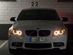 Weiß Gebraucht 2009 BMW 325 Comfort Edition Limousine | 7.890 € (Fairer Preis)