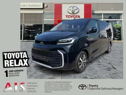Graphitschwarz Gebraucht 2024 Toyota Proace Verso Team Kombi | 41.550 € (Fairer Preis)