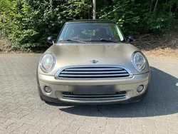 Grau Gebraucht 2007 Mini Cooper Kleinwagen | 3.950 € (Fairer Preis)