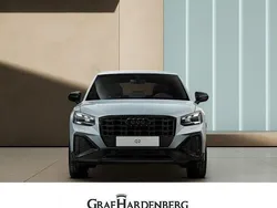 Grau Neu 2025 Audi Q2 S-Line SUV | 41.653 € (Teuer)