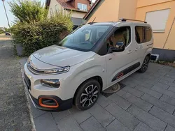 Beige Gebraucht 2021 Citroën Berlingo PureTech Van / Kleinbus | 23.990 € (Guter Preis)